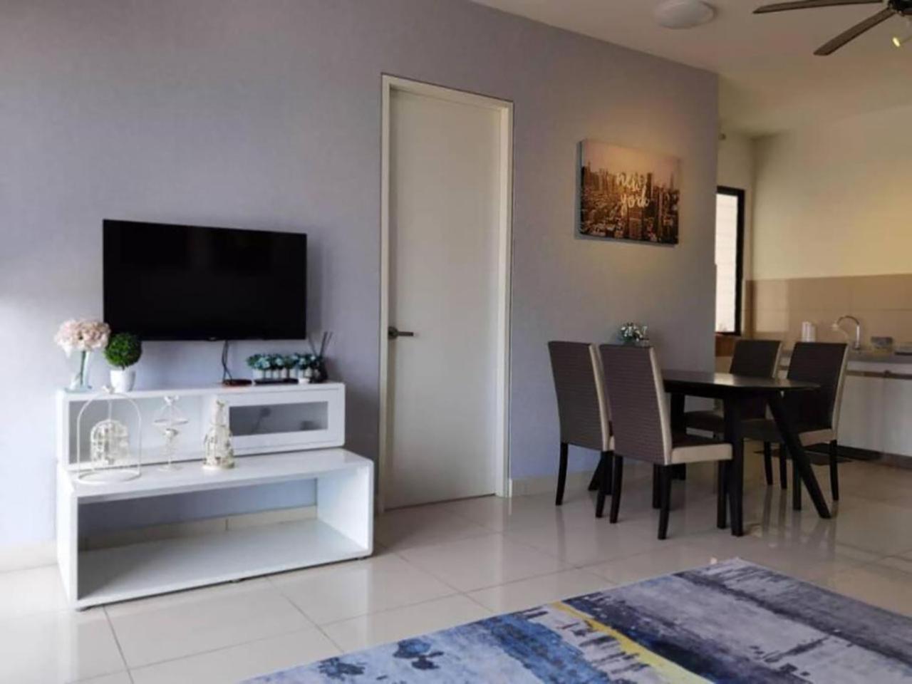 Apartment Woodsbury Premier Luxury 2b2r 2min Sunway